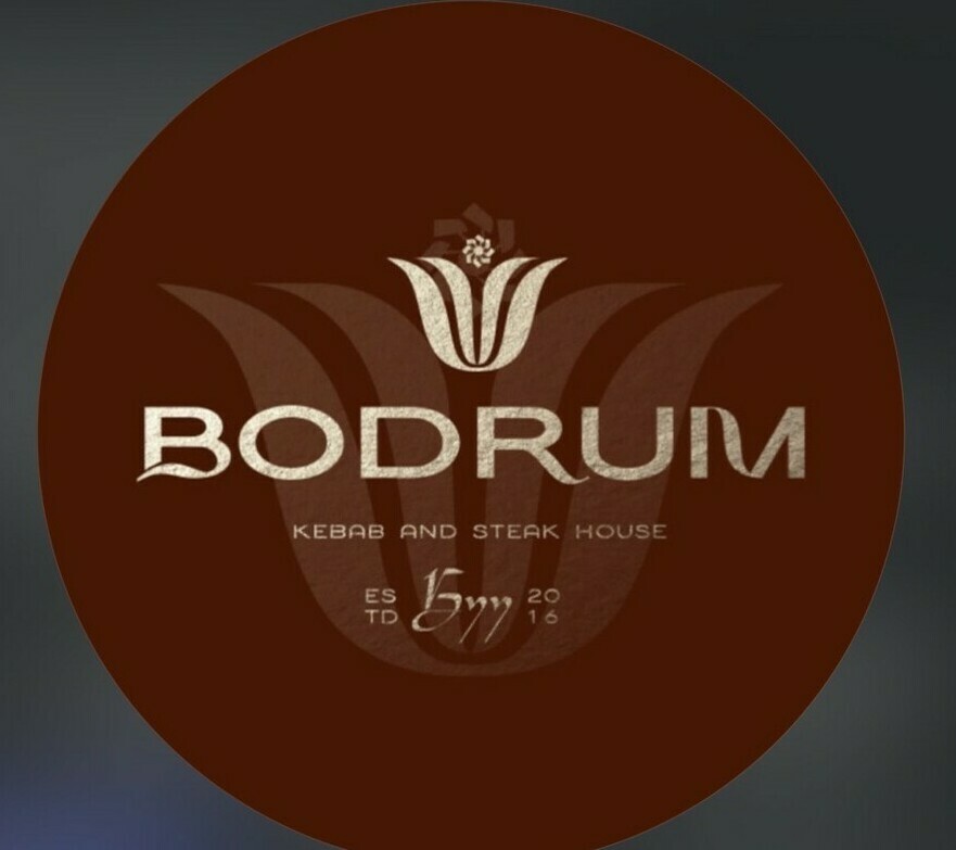 Традиционный турецкий кебаб на гриле в ресторане BODRUM, Нальчик Сочное мясное ассорти в подаче шеф-повара ресторана Бодрум Приготовление стейков на открытом огне в турецком ресторане BODRUM Ресторан Бодрум в Нальчике: настоящий турецкий кебаб, стейки и завтраки