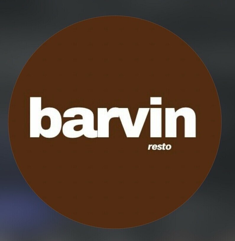 Меню ресторана BARVIN: изысканные закуски, стейки и авторские десерты в Нальчике: завтраки, Бокал вина и изысканные закуски в интерьере винного бара BARVIN Профессиональная винная карта и стеллажи с напитками в ресторане Барвин Дегустация вин в камерной атмосфере ресторана BARVIN, Нальчик